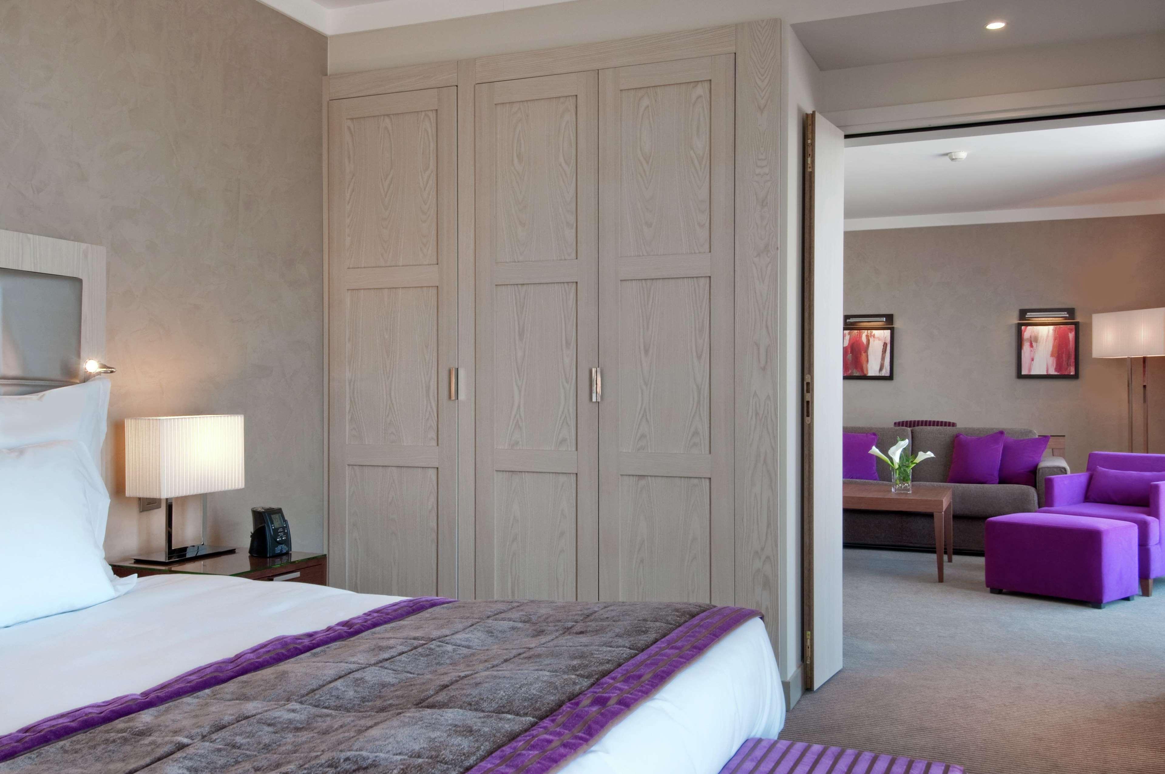 Hilton Evian Les Bains Hotel Room photo