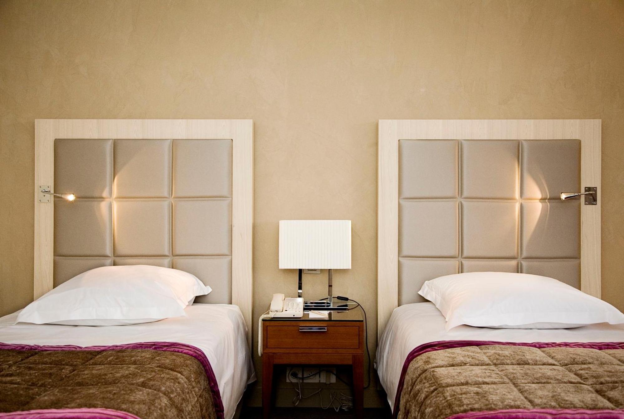 Hilton Evian Les Bains Hotel Exterior photo