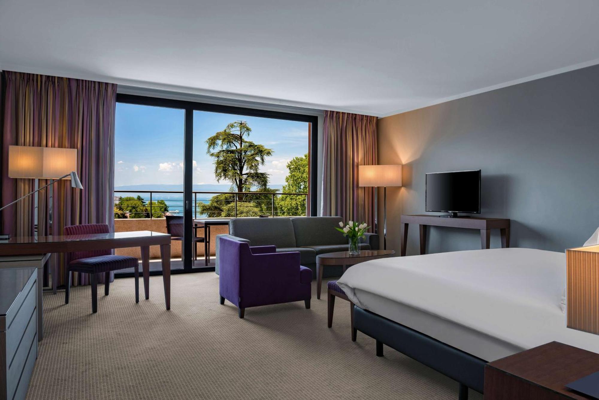 Hilton Evian Les Bains Hotel Exterior photo
