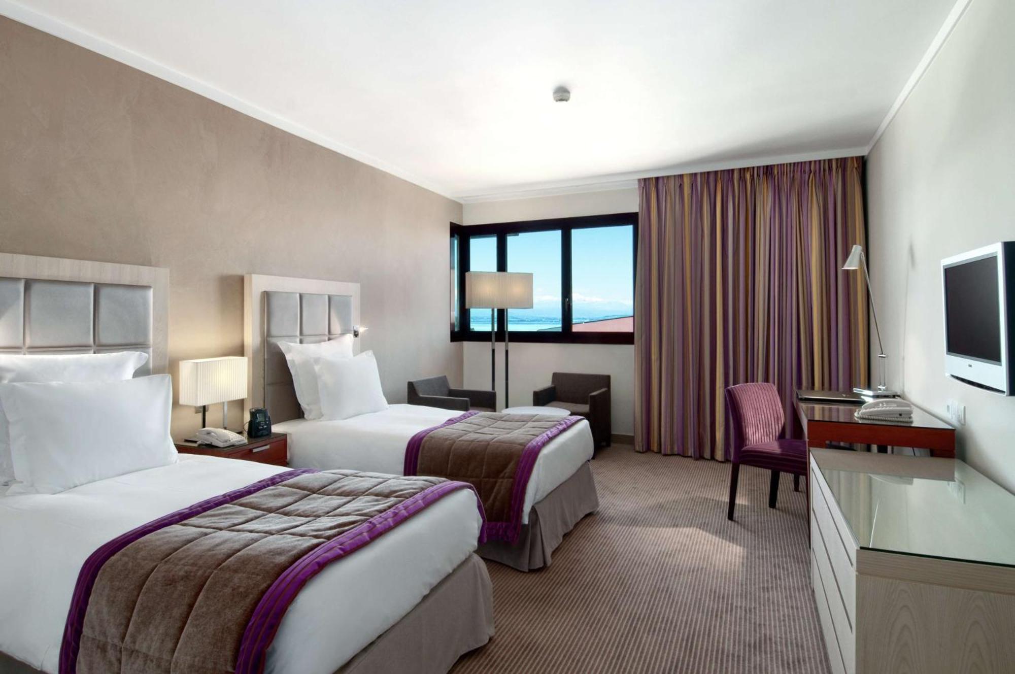 Hilton Evian Les Bains Hotel Exterior photo