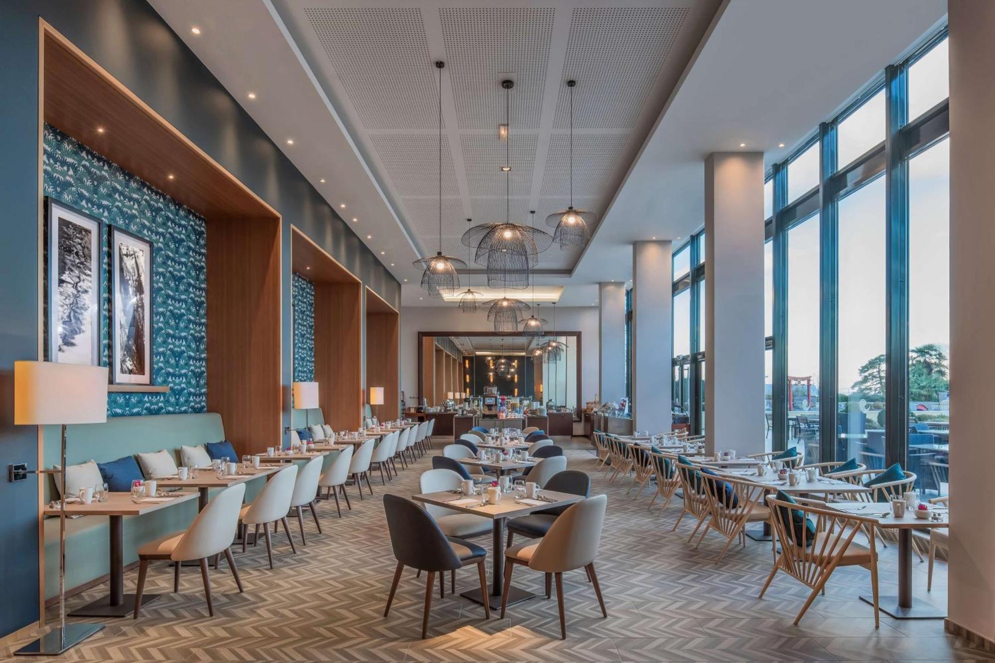 Hilton Evian Les Bains Hotel Exterior photo
